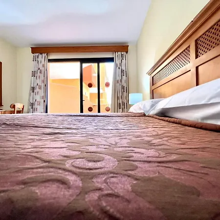 Studio With Piscina, Wifi, Close To The In South Of Tenerife Apartment *
