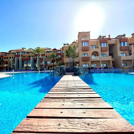 Studio With Piscina, Wifi, Close To The In South Of Tenerife *